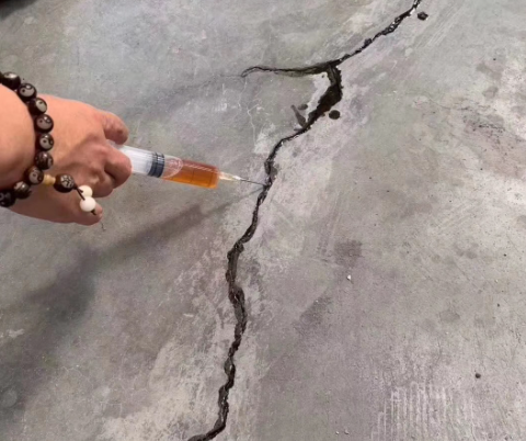 邯山混凝土裂缝修补技术详解​